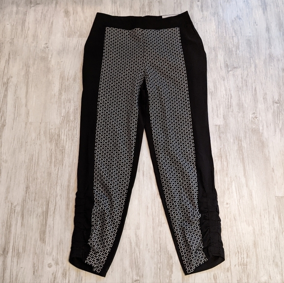 NWT Chico's Zenergy Textured Panel Ruched Ankle Jogger Pants Size‎ 4 (Chico's 0) - Picture 3 of 9